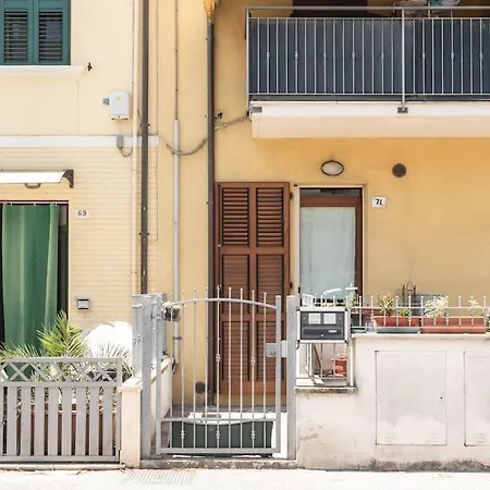 Apartament Grazioso Bilocale Porto Pesaro